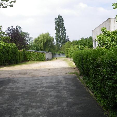 Hotel Continental Vierzon Kültér fotó