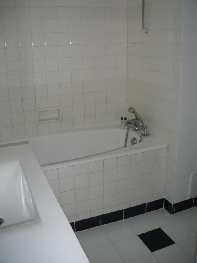 Hotel Continental Vierzon Szoba fotó